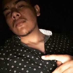 Meet your Posher, Cesar